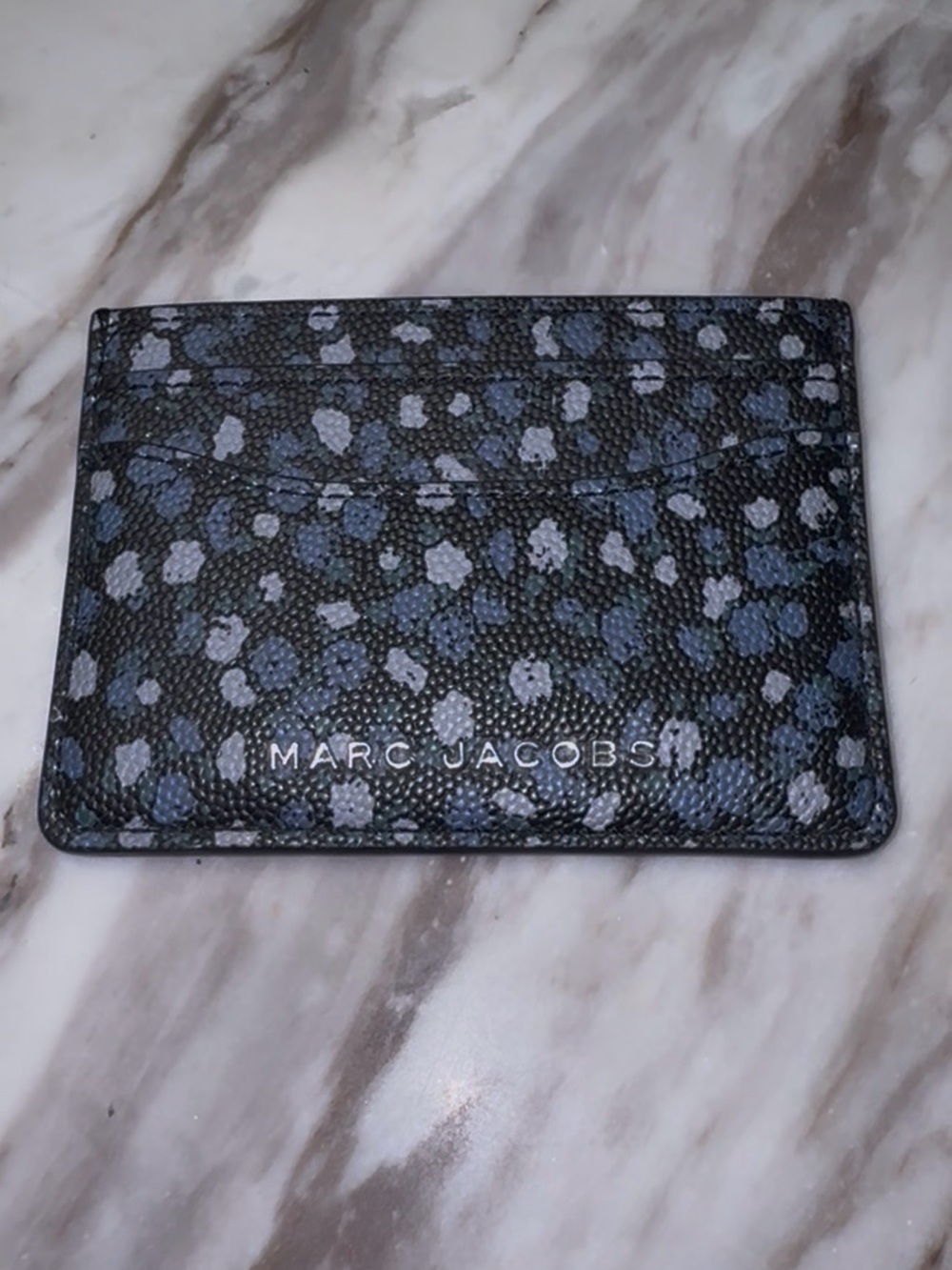 Marc Jacobs Daily Printed Card Case in the
"Blue Mirage" print.
